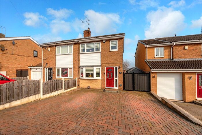 3 Bedroom Semi-Detached House For Sale In Silverstone Avenue, Cudworth, Barnsley, S72