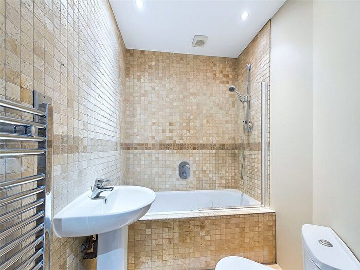 1 Bedroom Flat To Rent In St. Margarets Road, St Margarets, Twickenham, TW1