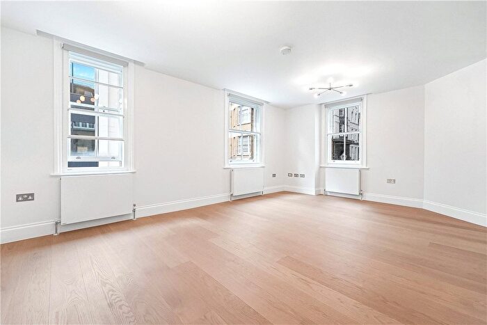 1 Bedroom Flat To Rent In Seymour Mews, Marylebone, London, W1H
