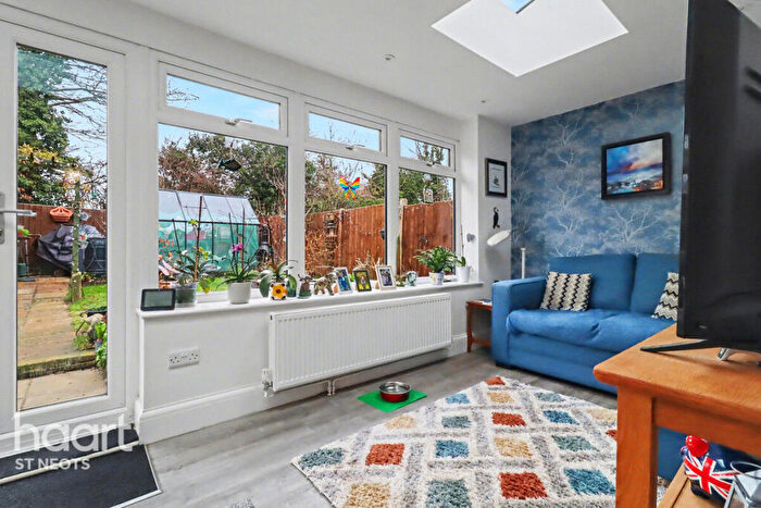 2 Bedroom Bungalow For Sale In Reynolds Drive, Little Paxton, PE19