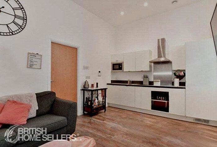 1 Bedroom Flat For Sale In New Road, Rochester, Kent, ME1