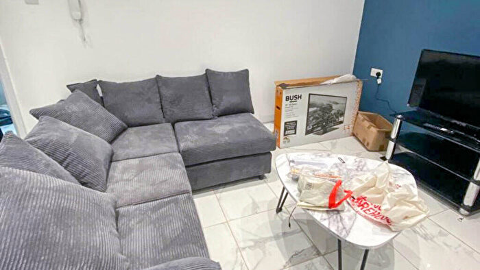 6 Bedroom Semi-Detached House To Rent In Oak Tree Lane, Selly Oak, Birmingham, B29