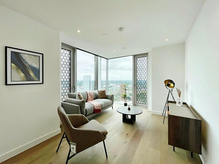 2 Bedroom Apartment To Rent In Viadux, Great Bridgewater Street, M1