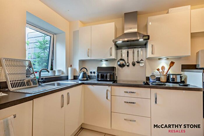 1 Bedroom Apartment For Sale In Daisy Hill Court, Bluebell Road, Eaton, Norwich, NR4