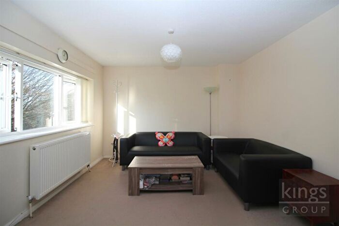 1 Bedroom Flat For Sale In Carters Mead, Harlow, CM17