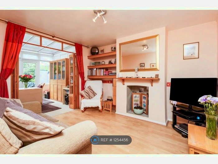 2 Bedroom Maisonette To Rent In Transmere Road, Petts Wood, Orpington BR5