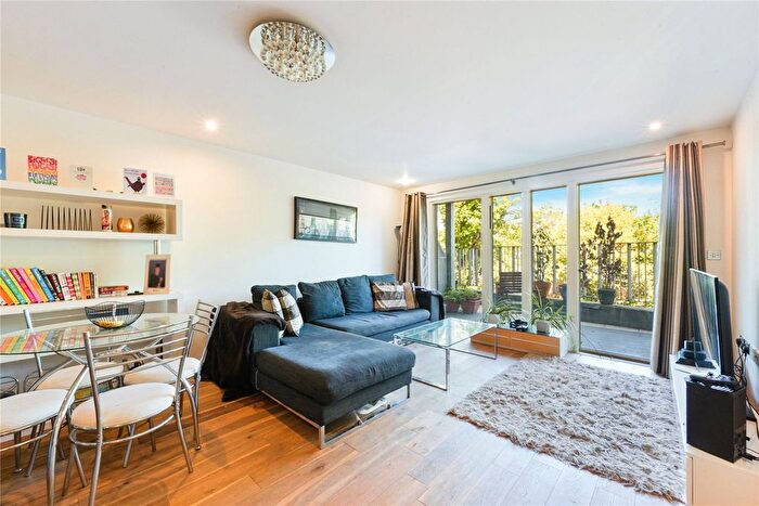 2 Bedroom Flat To Rent In Seren Park Gardens, London, SE3