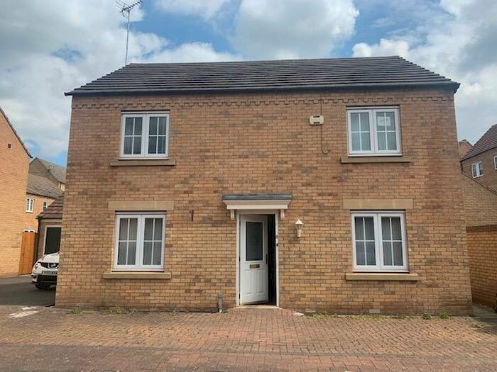 4 Bedroom House To Rent In Badington Close, Peterborough, PE2