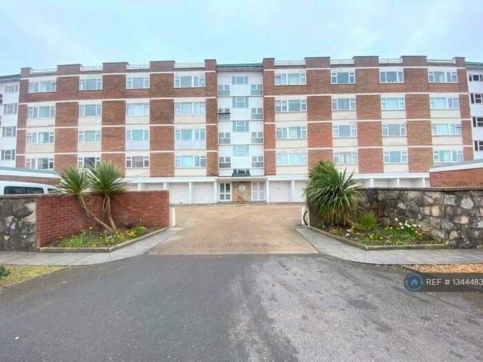 1 Bedroom Flat To Rent In Ward Court, Hayling Island, PO11