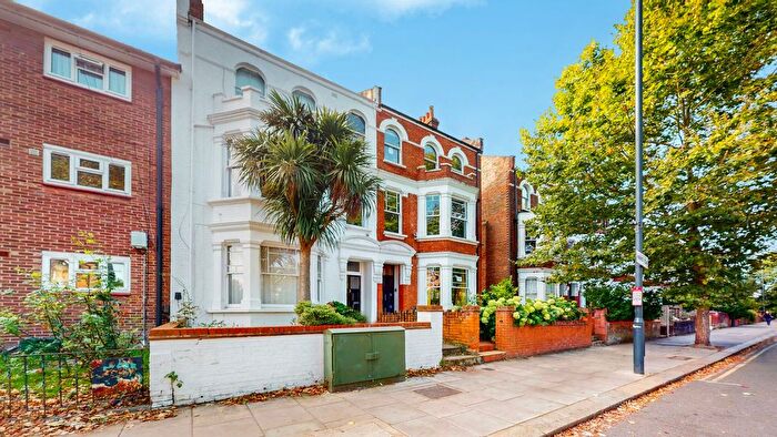 2 Bedroom Flat To Rent In Harvist Road, London, NW6