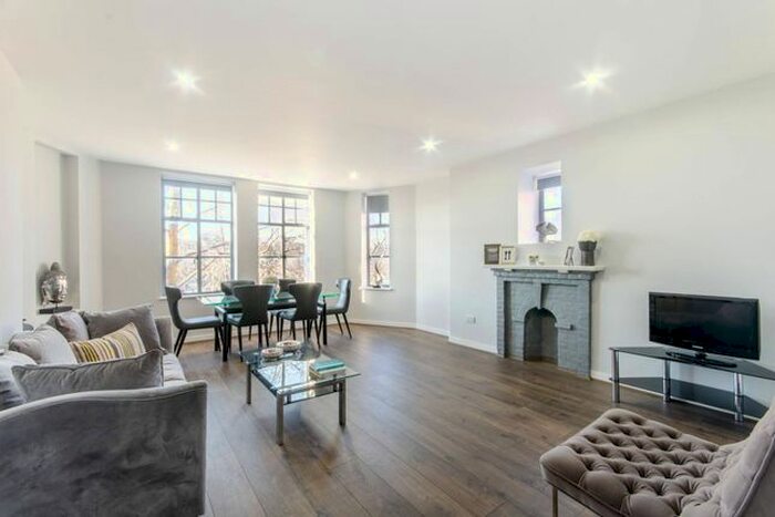 3 Bedroom Flat To Rent In Maida Vale, Little Venice, London, W9