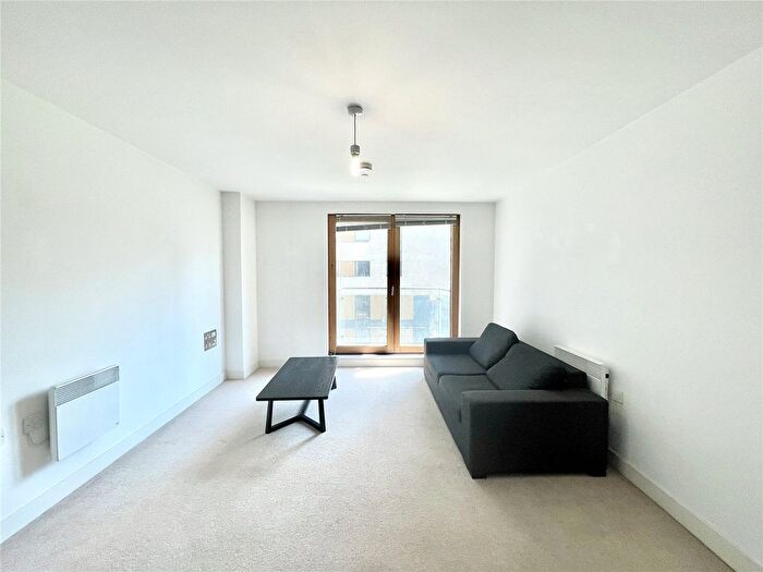 1 Bedroom Flat For Sale In Cypress Place, New Century Park, Manchester, M4