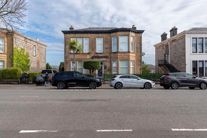 3 Bedroom Flat For Sale In Finnart Street, Greenock, PA16
