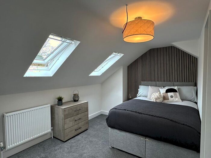 6 Bedroom House Of Multiple Occupation To Rent In Butts Road, Exeter, Devon, EX2