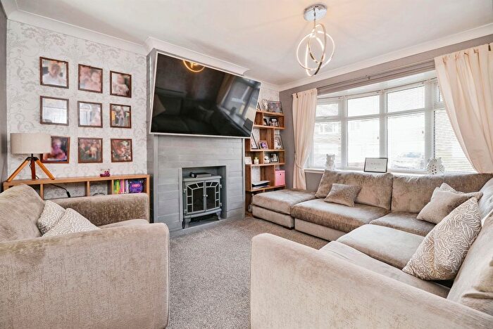 3 Bedroom End Of Terrace House For Sale In Belvedere Road, Thornaby, Stockton-On-Tees, TS17