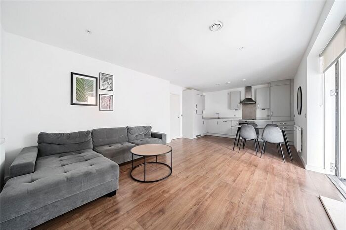 1 Bedroom Flat To Rent In - Pinner Road, Harrow, HA1