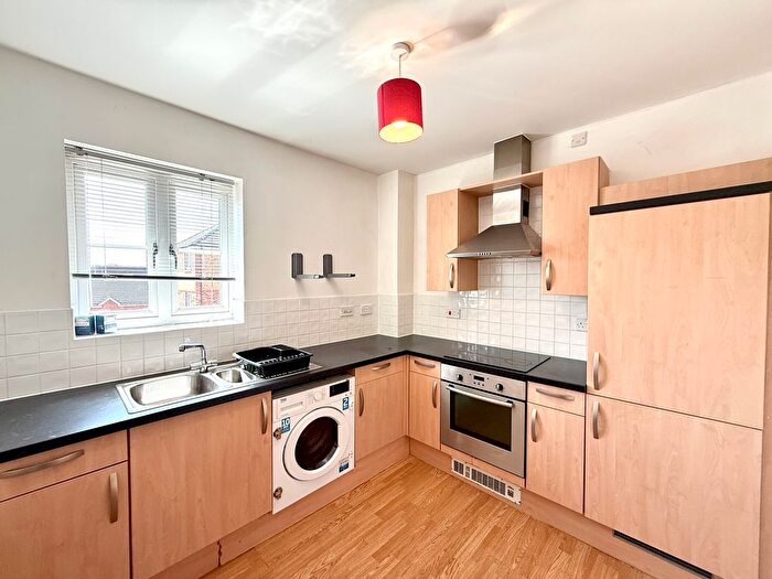 2 Bedroom Property To Rent In Moorcroft Court, Ossett, WF5