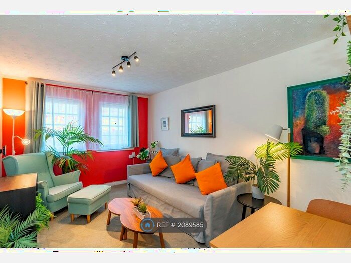 1 Bedroom Flat To Rent In Causewayside, Edinburgh, EH9