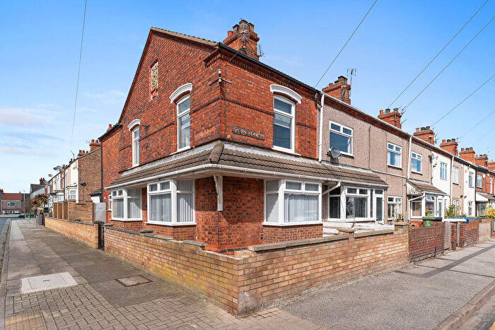 3 Bedroom End Of Terrace House For Sale In Bentley Street, Cleethorpes, DN35