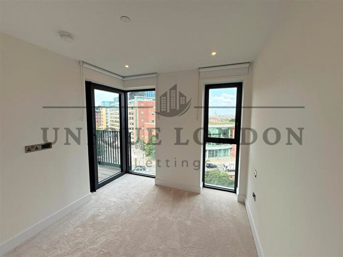 1 Bedroom Flat To Rent In Westmont Apartments, Fountain Park Way, White City, W12