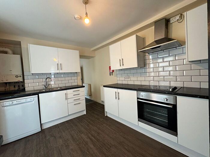 5 Bedroom Terraced House To Rent In St. Helens Avenue, Swansea, SA1