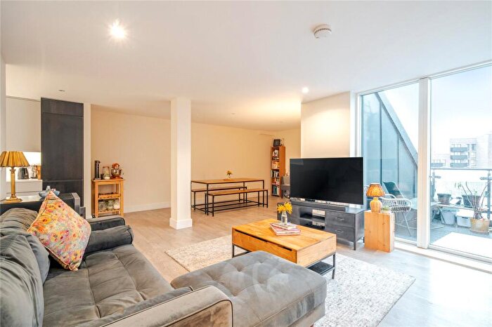 2 Bedroom Apartment For Sale In Ruckholt Road, London, E10