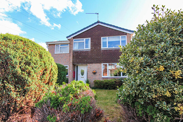 4 Bedroom Detached House For Sale In King John Avenue, Bournemouth, BH11