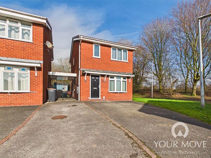 3 Bedroom Link Detached House For Sale In Padstow Close, Crewe, Cheshire, CW1