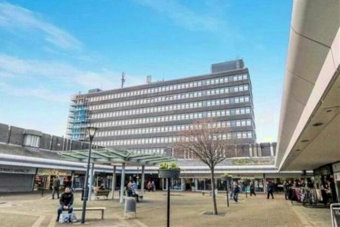 1 Bedroom Flat To Rent In Benbow Street, Sale, M33