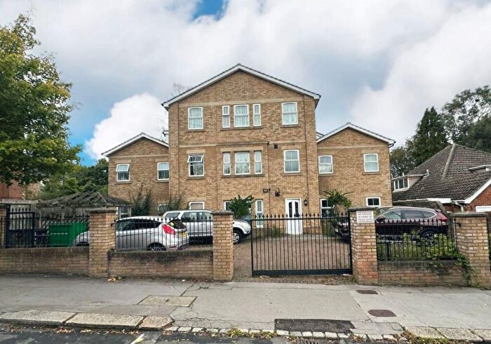 2 Bedroom Flat For Sale In Flat, Outram Road, Croydon, Surrey, CR0