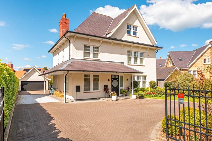 5 Bedroom Detached House For Sale In Sussex Avenue, Harrogate, HG1