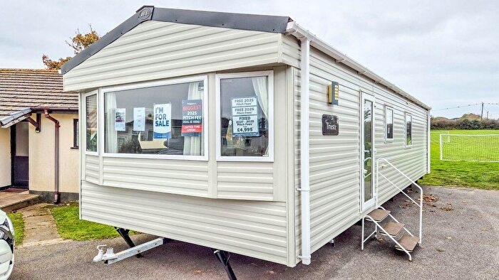 2 Bedroom Park Home For Sale In Polperro Holiday Park, PL13