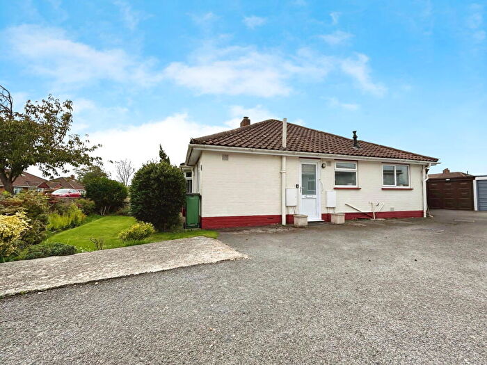 2 Bedroom Semi-Detached Bungalow For Sale In Queens Crescent, Stubbington, PO14