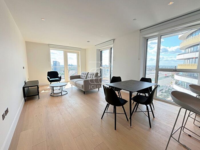 2 Bedroom Flat To Rent In White City Living, W12