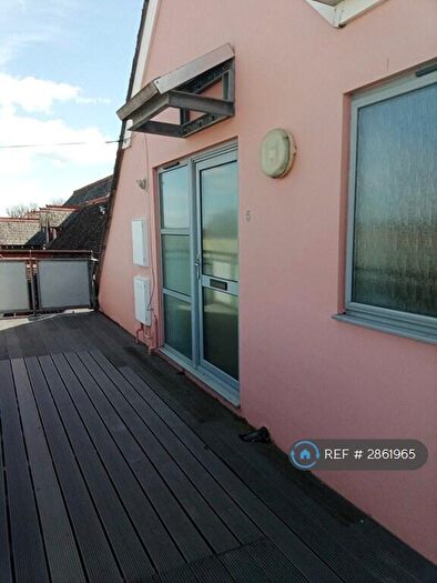 1 Bedroom Flat To Rent In Ashdown Road, Worthing, BN11