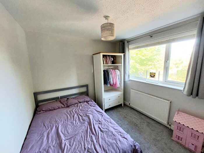 3 Bedroom End Of Terrace House For Sale In Broomfield Close, Wilmslow, SK9