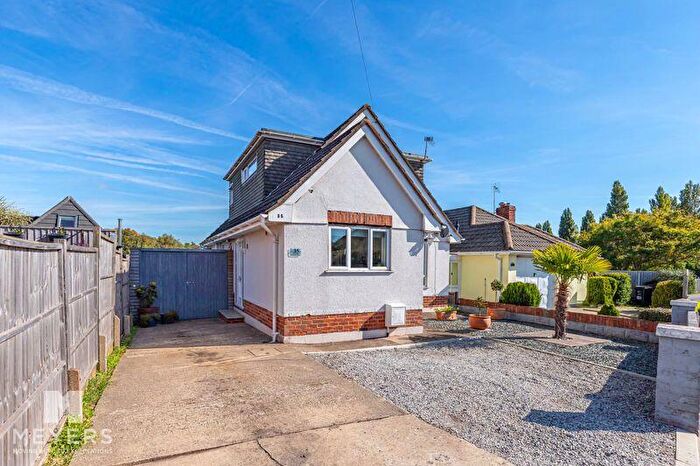 3 Bedroom Detached Bungalow For Sale In Iford Lane, Southbourne, BH6