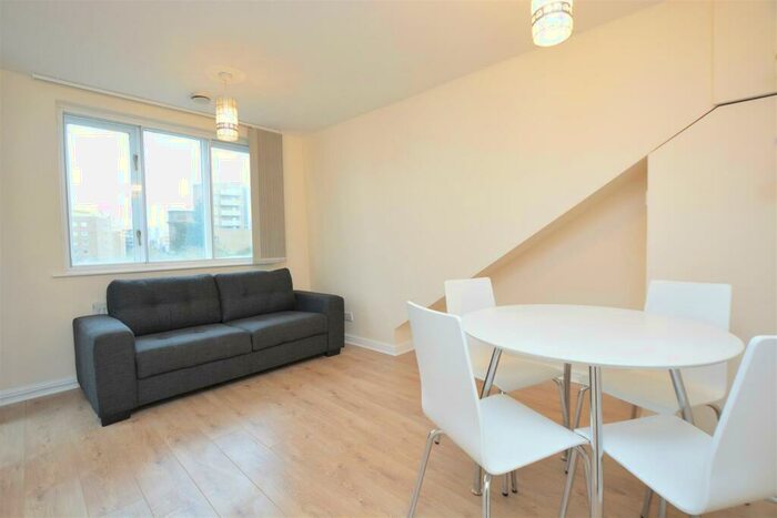 1 Bedroom Apartment To Rent In Norway Place, Limehouse, E14