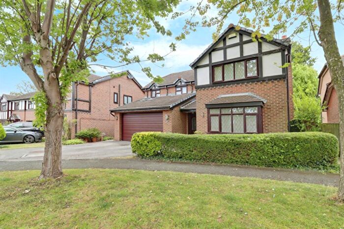 4 Bedroom Detached House For Sale In Barlow Way, Sandbach, CW11