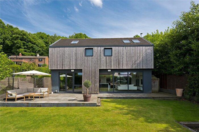 5 Bedroom Detached House For Sale In Bridle Path, Ewshot, Farnham, Surrey, GU10