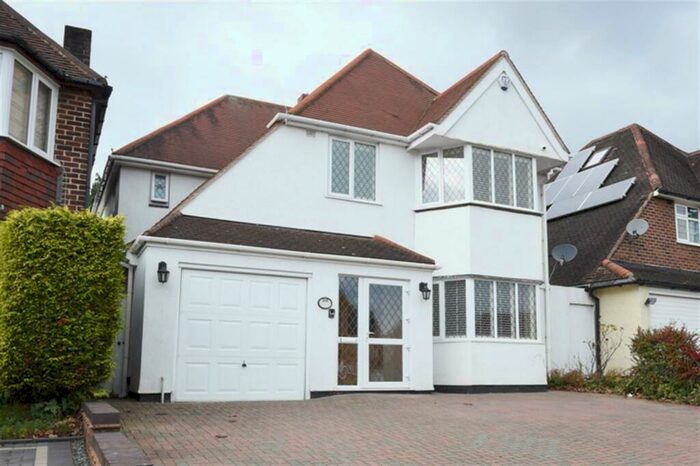 4 Bedroom Detached House To Rent In Eachelhurst Road, Sutton Coldfield, B76