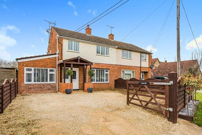 3 Bedroom Semi-Detached House For Sale In Slade Hill, Mixbury, Brackley, NN13