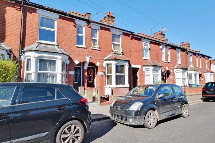 3 Bedroom Terraced House To Rent In Sandringham Road, Watford, Hertfordshire, WD24