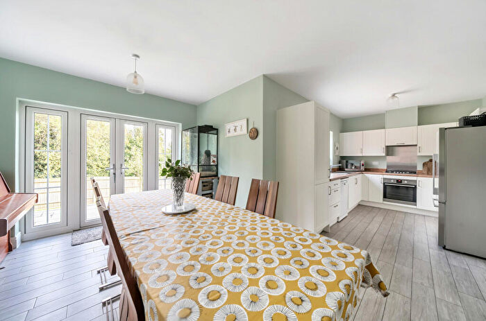 5 Bedroom Detached House For Sale In Maple Place, Four Marks, Alton, Hampshire, GU34