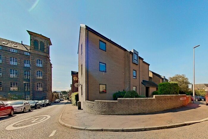 2 Bedroom Flat To Rent In Osborne Place, West End, Dundee, DD2