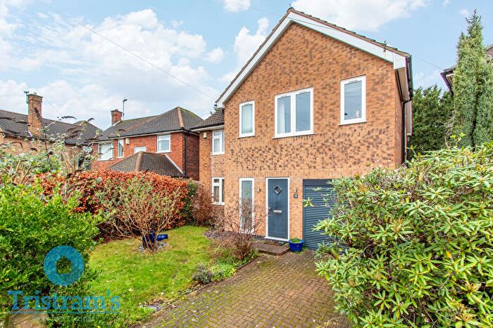 4 Bedroom Detached House For Sale In Balmoral Drive, Bramcote, NG9