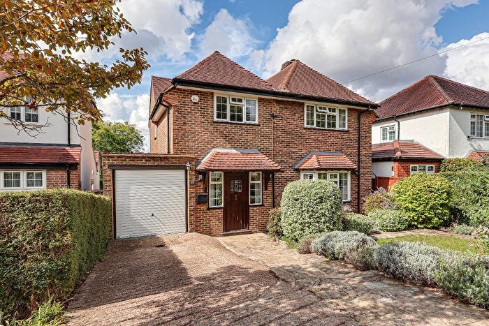 4 Bedroom Detached House For Sale In Hurst View Road, South Croydon, CR2