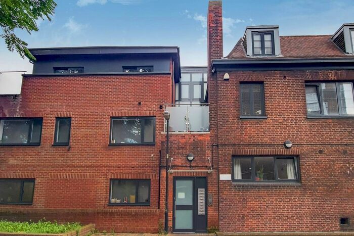 2 Bedroom Flat To Rent In Vauxhall Street, Vauxhall, London, SE11