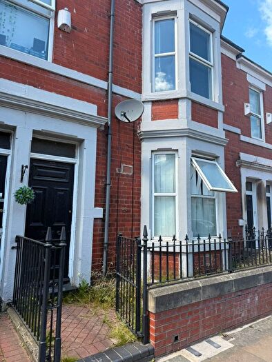 2 Bedroom Flat To Rent In Wingrove Avenue, Fenham, Newcastle Upon Tyne, NE4