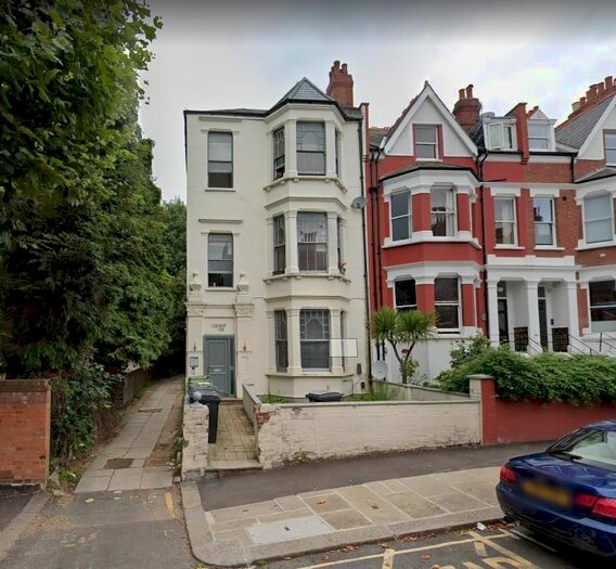 Studio To Rent In Lyncroft Gardens, London, NW6